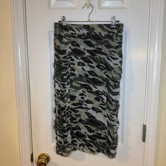 Adrienne Landau Onyx Jade Collection Ruched Mesh Skirt Size S NWT - Picture 1 of 11